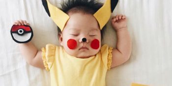 Uyuyan Kızını Eğlenceli Hallere Sokup Fotoğraflayan Anneden İçinizi Isıtacak 21 Fotoğraf