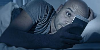 İnternet Bağımlılığınızın Tehlikeli Noktalara Geldiğini Gösteren 20 Mutlak İşaret