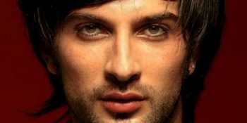 Güzel Kalbi ve Sesiyle Megastar Unvanını Sonuna Kadar Hakeden Tarkan’ın Müzik Dolu Yaşamı