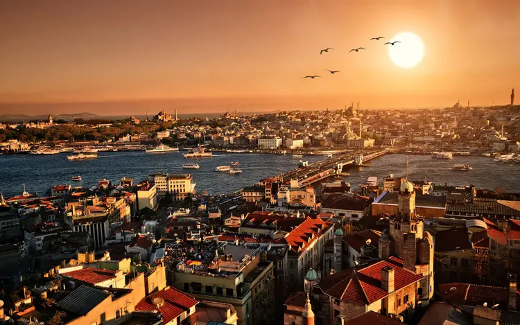 1.Altın Boynuz’un Süsü