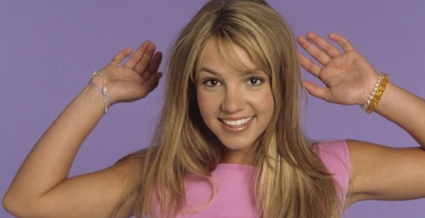 (EXCLUSIVE COVERAGE  PREMIUM RATES APPLY) Britney Spears poses during a portrait session on May 1, 1999 in Los Angeles, California.