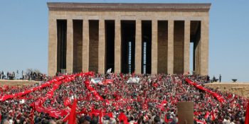 Bir Bayram Gününde Cumhuriyeti Anlamamıza Işık Tutacak 20 Özlü söz