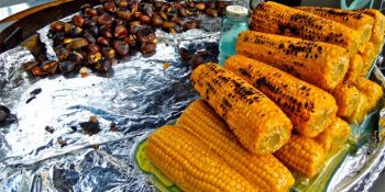 Gelenekselleşmiş Tatlarıyla Yemelere Doyamayacağınız 17 Efsane Sokak Lezzeti