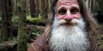 Ormanın İçinde Bir Ağaç Kökünde Yaşayan Sıra Dışı Adam: Mick Dodge