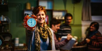 Yeme İçmenin Değil Zamanın Parayla Satıldığı Farklı Bir Mekan: Ziferblat Kafe