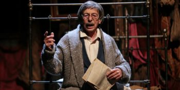 Perdenin Kaç Kez Kapanıp Açıldığını Sayamadığımız Hiç Eskimeyen 9 Tiyatro Oyunu