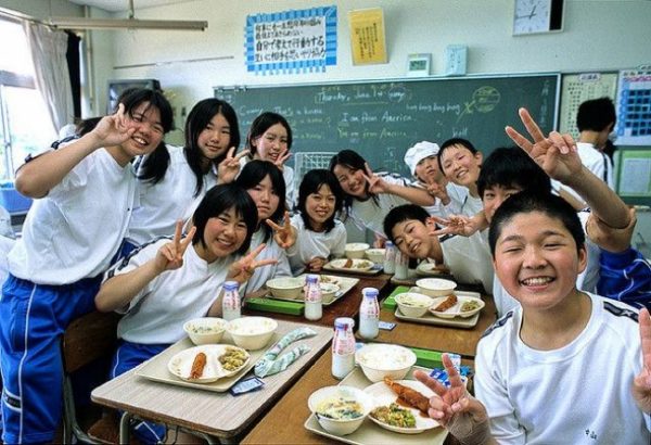 japon-okulu-ogle-yemegi