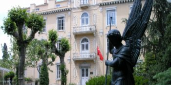 Sadece Fransız Liselerinde Okumuş Olanların Anlayabileceği 17 Enteresan Durum
