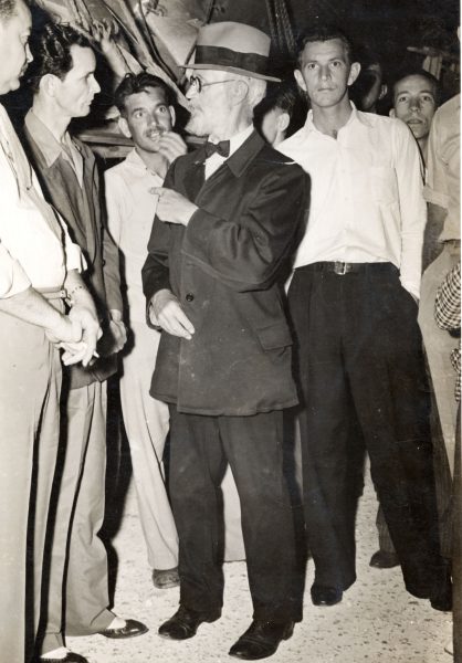 Van Cosal Carl Tanzler tlaking to Earl Adams and, Bennie Sawyers on the left in 1940. Photo Gift Clarke Means. "