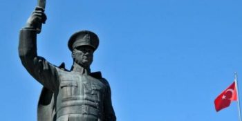 Rize’deki Atatürk Heykelinin Kaldırılması ve Rizelilerin 1922 Yılında Meclise Çektiği Telgraf