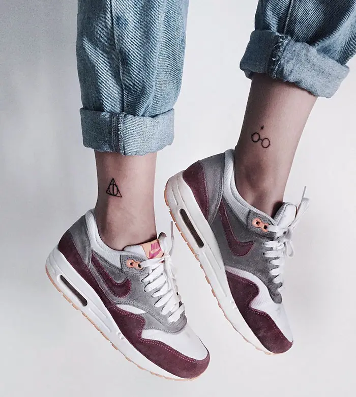 subtle-minimalist-harry-potter-tattoos-21-58528cae529f8__700