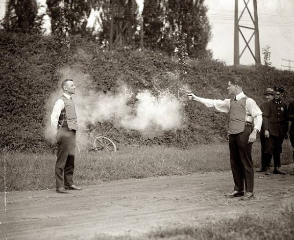 testing-a-bulletproof-vest-in-1923-photo-u1