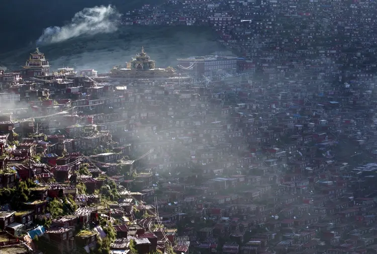 01 larung gar