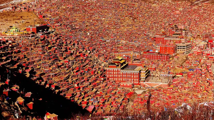 04larung gar
