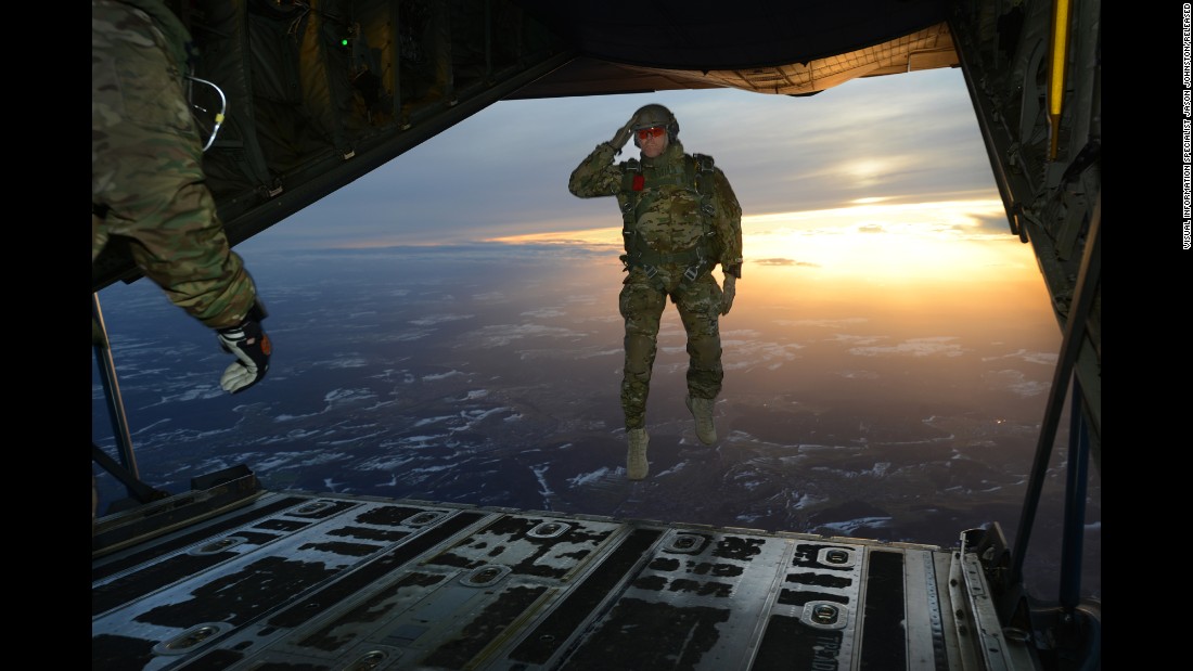 Perfectly-Timed-Military-Photos-30