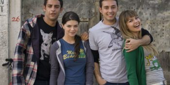 Aşkı “Kavak Yelleri” Dizisinden Öğrenen Neslin Bugün İçinde Bulunduğu Buhranın Sebepleri