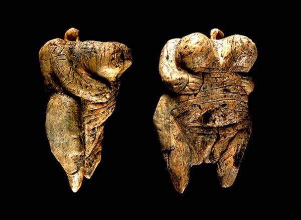en-eski-insan-heykeli
