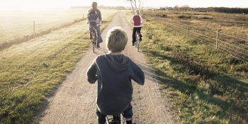 Hollandalı Çocukların Dünyanın Geri Kalanından Daha Mutlu Olmasının Düşündürücü Nedenleri