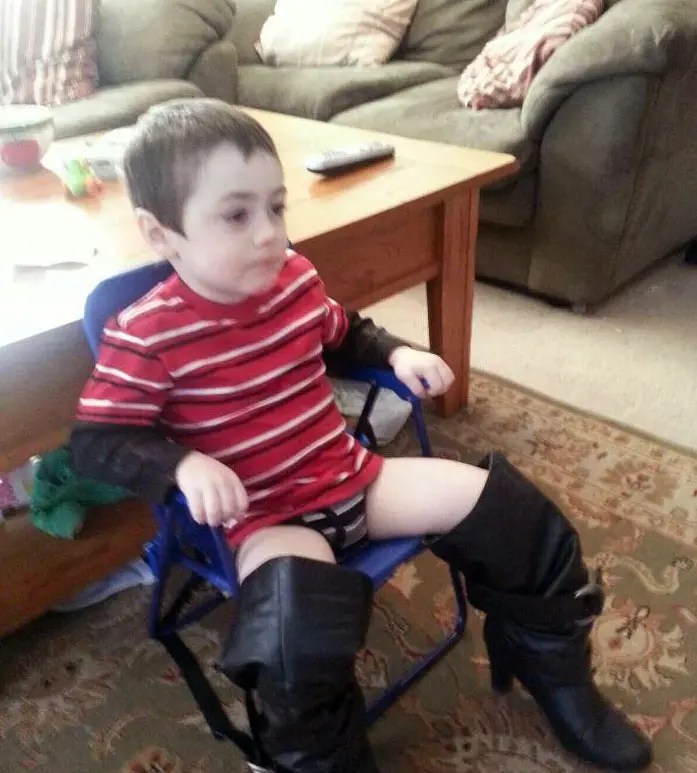 social-media-kid-fails-115-587763cd41d1b__700