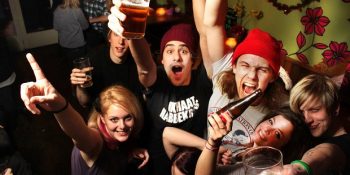 Unutulmayacak Bir Ev Partisi Organize Etmek İsteyenlere Altın Değerinde Tüyolar