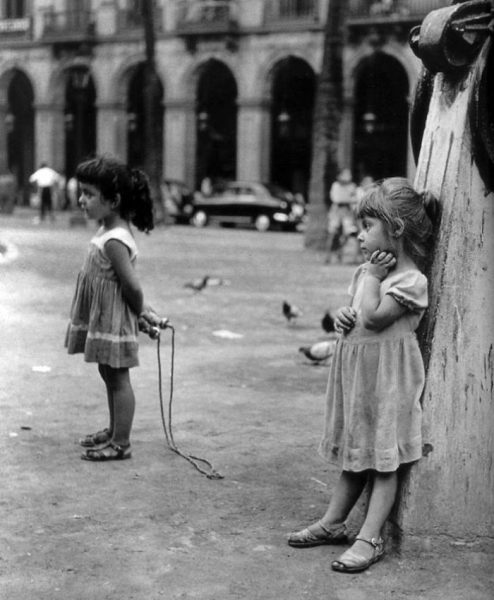 historical-children-playing-photography-18-589dbeeeabc0c__700