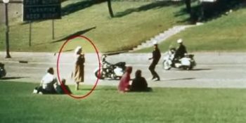 Kennedy Suikastı’nda Kimliği Belirlenemeyen Sırra Kadem Basmış Kadın: Bayan Babuşka