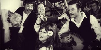 Sadece Bir Gitarla Bizi Yeşilçam’a Götüren Burak Canözer’den 14 Muhteşem Aranjman