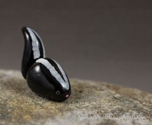 I-make-miniature-minimalist-ceramic-animals-with-a-touch-of-whimsy-and-individual-personalities-58d228617a53e__880