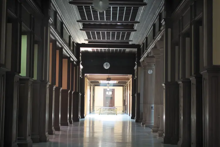 istanbul-erkek-lisesi-kabatas-6