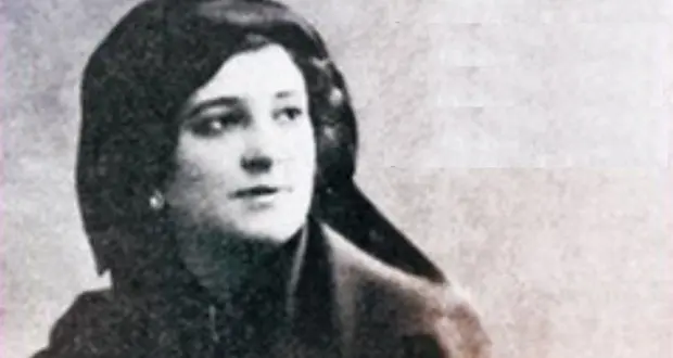 1. Paşa babanın şair kızı