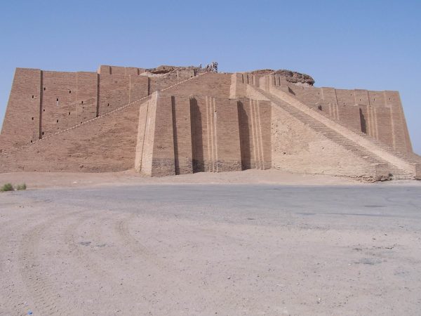12-Ur-Ziggurati