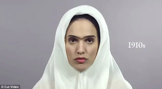 25D8407A00000578-2961238-The_first_look_in_the_100_Years_Of_Beauty_video_shows_model_Iran-a-1_1424432844088