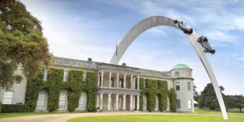 Görenleri Şaşkına Çevirecek, Fizik Kanunlarına Meydan Okuyan 19 Heykel