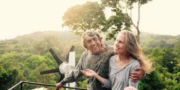 300 Dönümlük Tahrip Olmuş Araziyi Ormana Çeviren Harika Çift