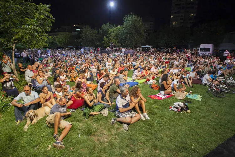 İSTANBUL DEVLET SENFONİ ORKESTRASI CADDEBOSTAN KONSERİ 2012