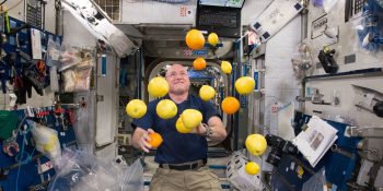 Uzayda Yaşamanın Nasıl Bir Deneyim Olduğuyla İlgili Birbirinden İlginç 30 Bilgi