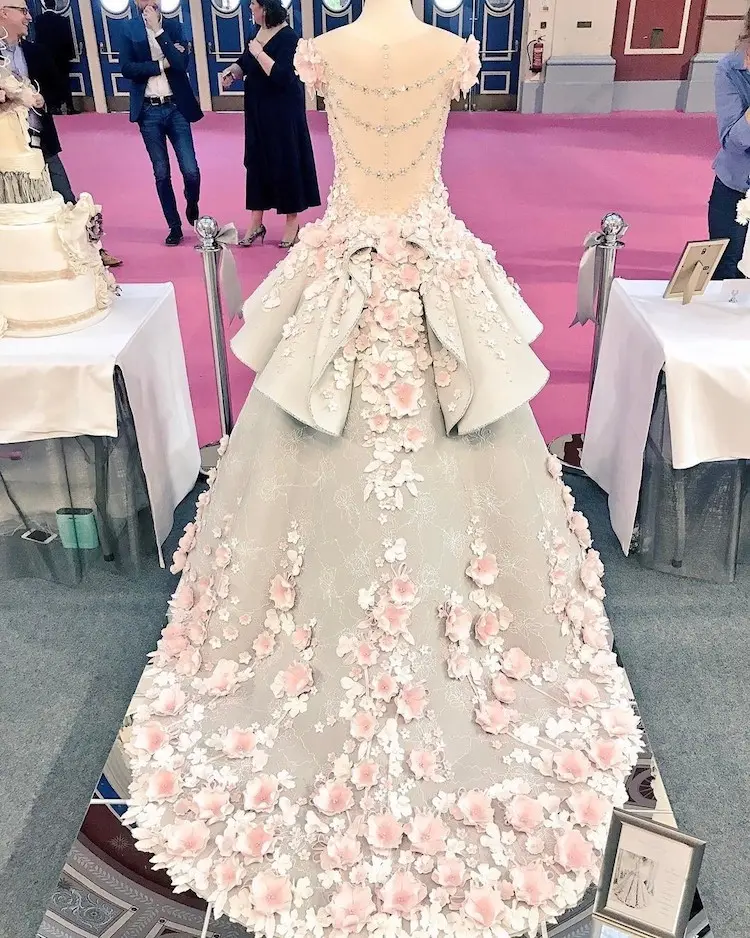 wedding-dress-cake-4