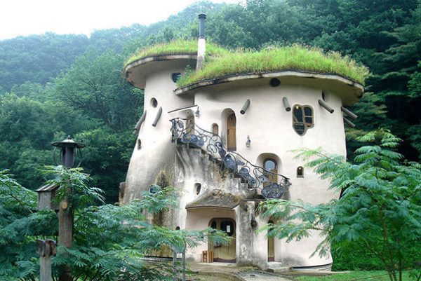 14-epic-homes-that-look-like-they-came-straight-out-from-a-fairytale-21