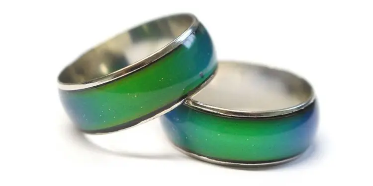 1469021693-1468939119-mood-rings