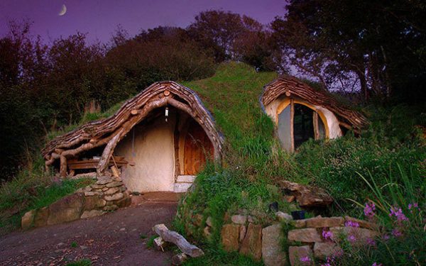 3-epic-homes-that-look-like-they-came-straight-out-from-a-fairytale