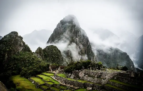 3Machu-Picchu-Short-Inca-Trail-Day-2-5