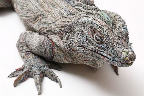 7_rolled-newspaper-animal-sculptures-paper-trails-chie-hitotsuyama-9