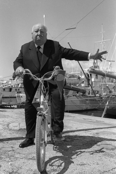 Alfred-Hitchcock-hitched-ride-bicycle-1972