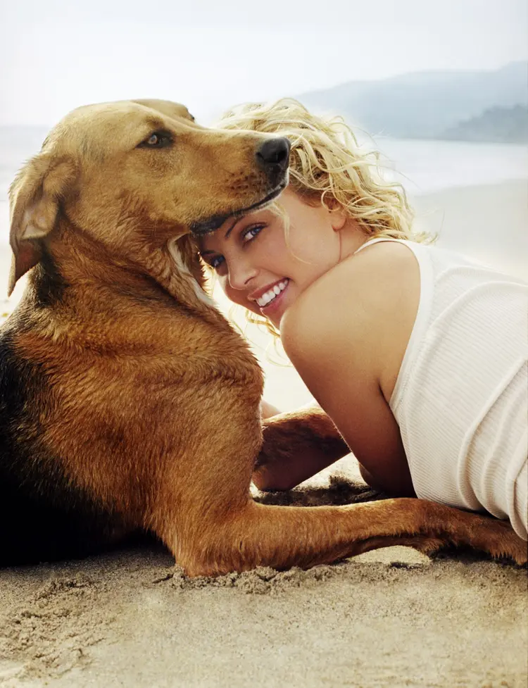 Charlize-Theron
