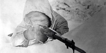 2. Dünya Savaşı’nda Rus Askerlere Kök Söktüren Beyaz Ölüm Lakaplı Keskin Nişancı