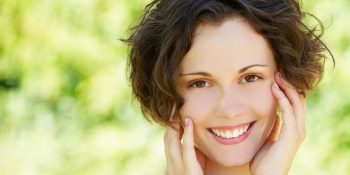 Size Sağlıklı ve Işıltılı Bir Cilt Kazandıracak 12 Kolay ve Etkili Alışkanlık