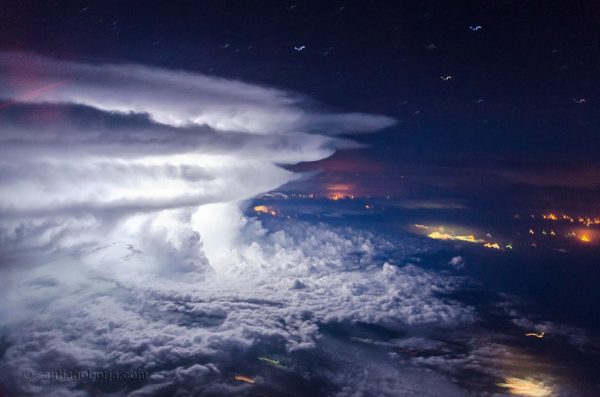 pilot-clouds-lightning-night-skies-santiago-borja-lopez-26-591954e76ad76__880