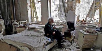 Dünyanın Farklı Yerlerinden Savaşın İçinden Umut Yeşerten 16 Çarpıcı Fotoğraf