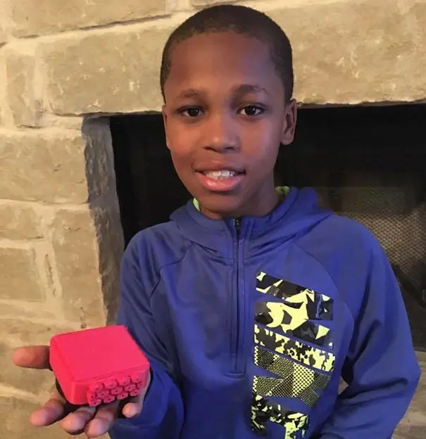 10-old-student-device-children-hot-car-lifesaving-invention-10