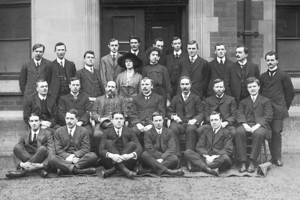 1912 Manchester physics lab LARGE